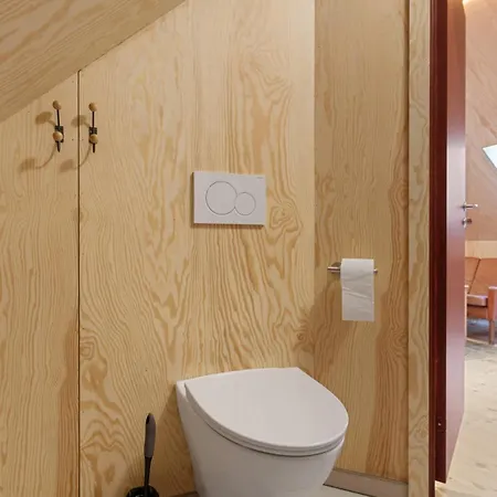 Vakantiehuis Old Modernised School And - Jacuzzi *