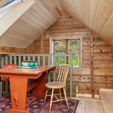 Vakantiehuis Old Modernised School And - Jacuzzi